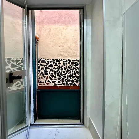 Roila House - Self Checkin Апартаменты