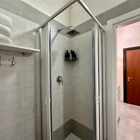 Roila House - Self Checkin Апартаменты *