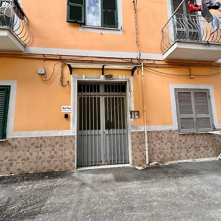 Roila House - Self Checkin Неаполь